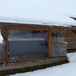 Horská chata Avec Jacuzzi Et Piscine, Deco Soignee Esprit Cocooning