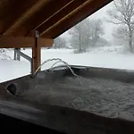 Avec Jacuzzi Et Piscine, Deco Soignee Esprit Cocooning * Ramonchamp