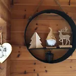 Avec Jacuzzi Et Piscine, Deco Soignee Esprit Cocooning Horská chata