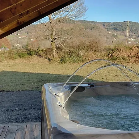 Avec Jacuzzi Et Piscine, Déco Soignée Esprit Cocooning Chalet Ramonchamp