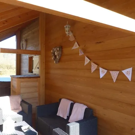 Avec Jacuzzi Et Piscine, Deco Soignee Esprit Cocooning * Ramonchamp