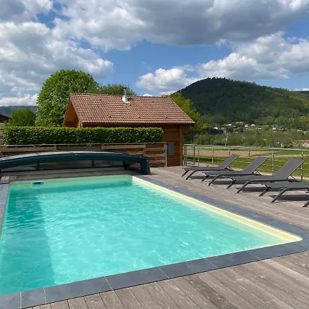 Chalet Avec Jacuzzi Et Piscine, Deco Soignee Esprit Cocooning