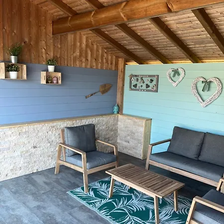 Avec Jacuzzi Et Piscine, Deco Soignee Esprit Cocooning Ramonchamp