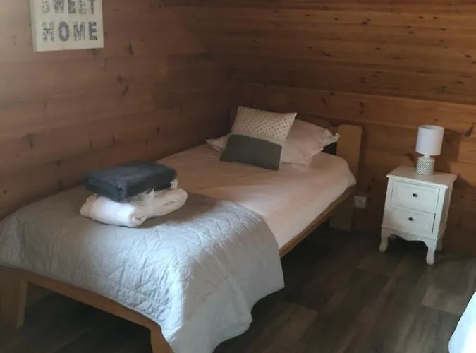 木屋 Avec Jacuzzi Et Piscine, Deco Soignee Esprit Cocooning