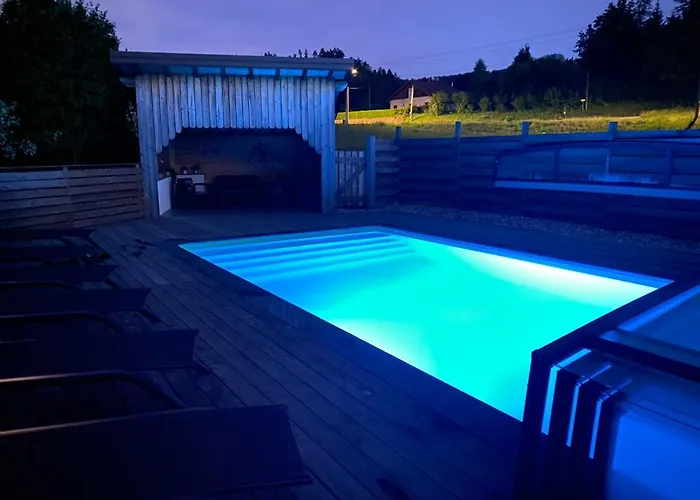 Avec Jacuzzi Et Piscine, Deco Soignee Esprit Cocooning * Ramonchamp