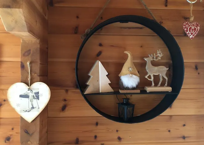 Avec Jacuzzi Et Piscine, Deco Soignee Esprit Cocooning 木屋